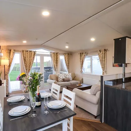 Rosefinch Prázdninový dům